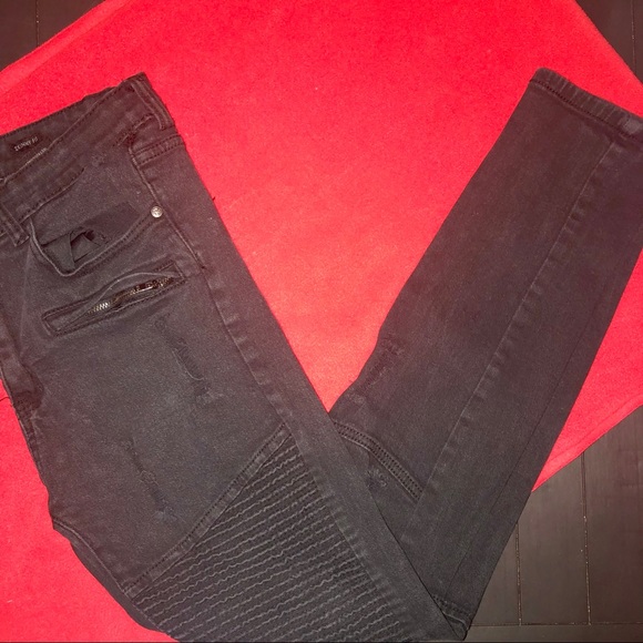 Other - Black skinny fit jeans 32 / 32